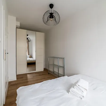 Rynek Jezycki By Bookinghost * Posen