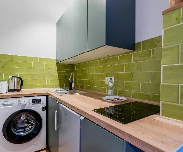 Rynek Jezycki By Bookinghost * Poznan